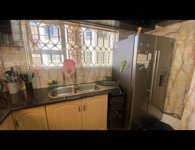 3 BEDROOM APARTMENT FOR SALE IN BEDFORD GARDENS